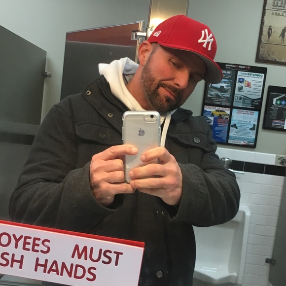 Meet your Posher, Ronnie - Picture 2 of 2